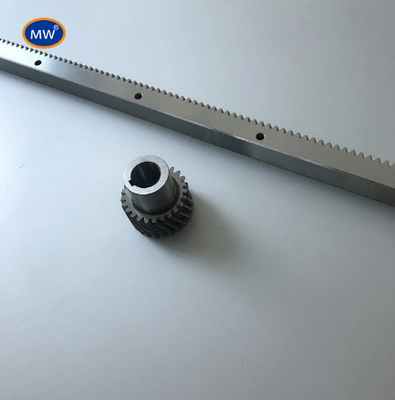 China Cremalheira de engrenagem helicoidal galvanizada máquina do dente reto de aço do CNC para a máquina de gravura fornecedor
