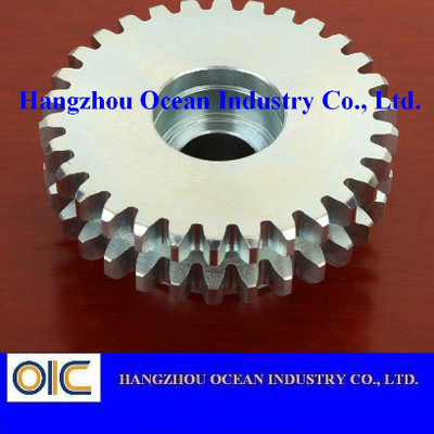 China Aço resistente à corrosão e ao calor industrial pela empresa XYZ para enchufe e tomada industrial fornecedor