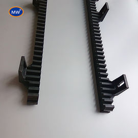 DIN 6 Rack Gear Dental Directo 20 mm Rack Gear de óxido negro de aço para motor de porta deslizante fornecedor